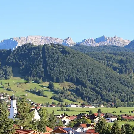 Apartment Alpenblick 9, Im Allgäu, Bergblick Pur - Neueröffnung! Halblech